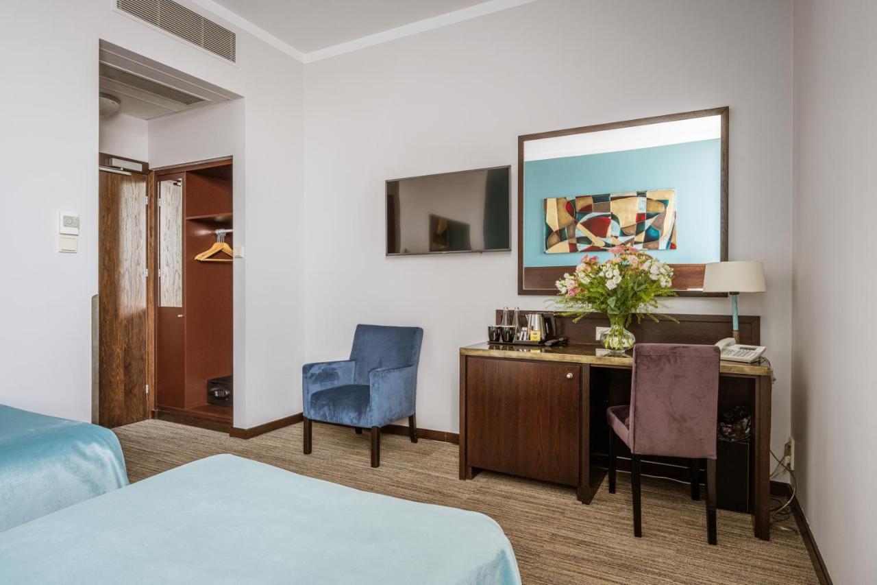 Europeum Hotel Вроцлав Экстерьер фото